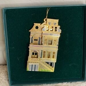 🌸Sheila’s Collectible Ornament - Electric Blue🌸